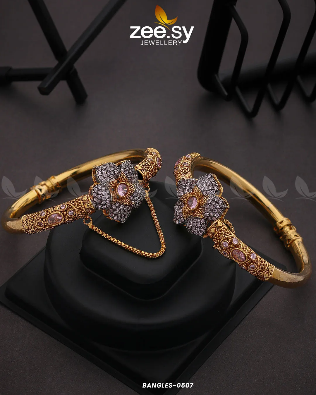 BANGLES-0507