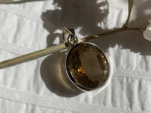 Citrine Naevia Pendant - Large Round