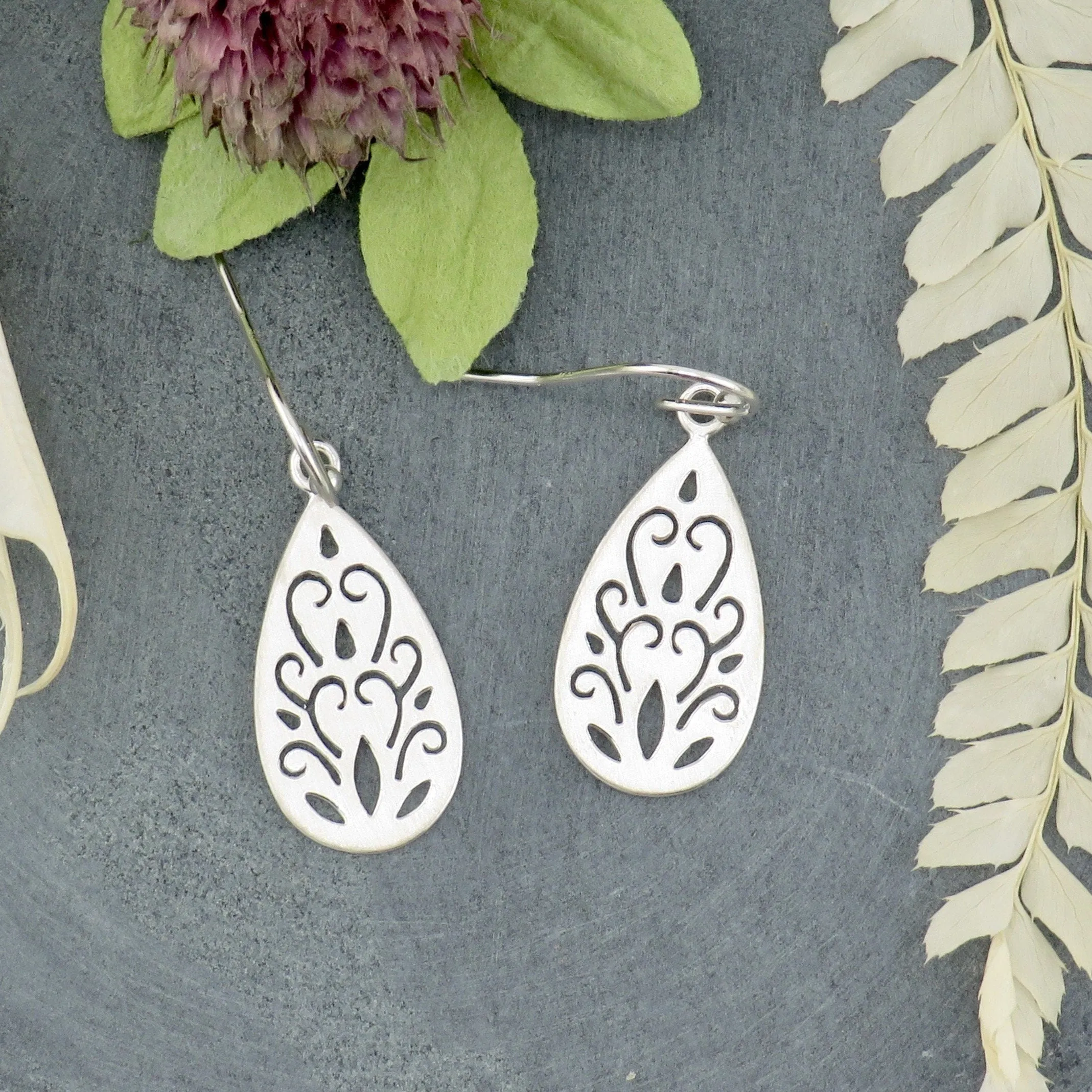 Cutout Teardrop Earrings