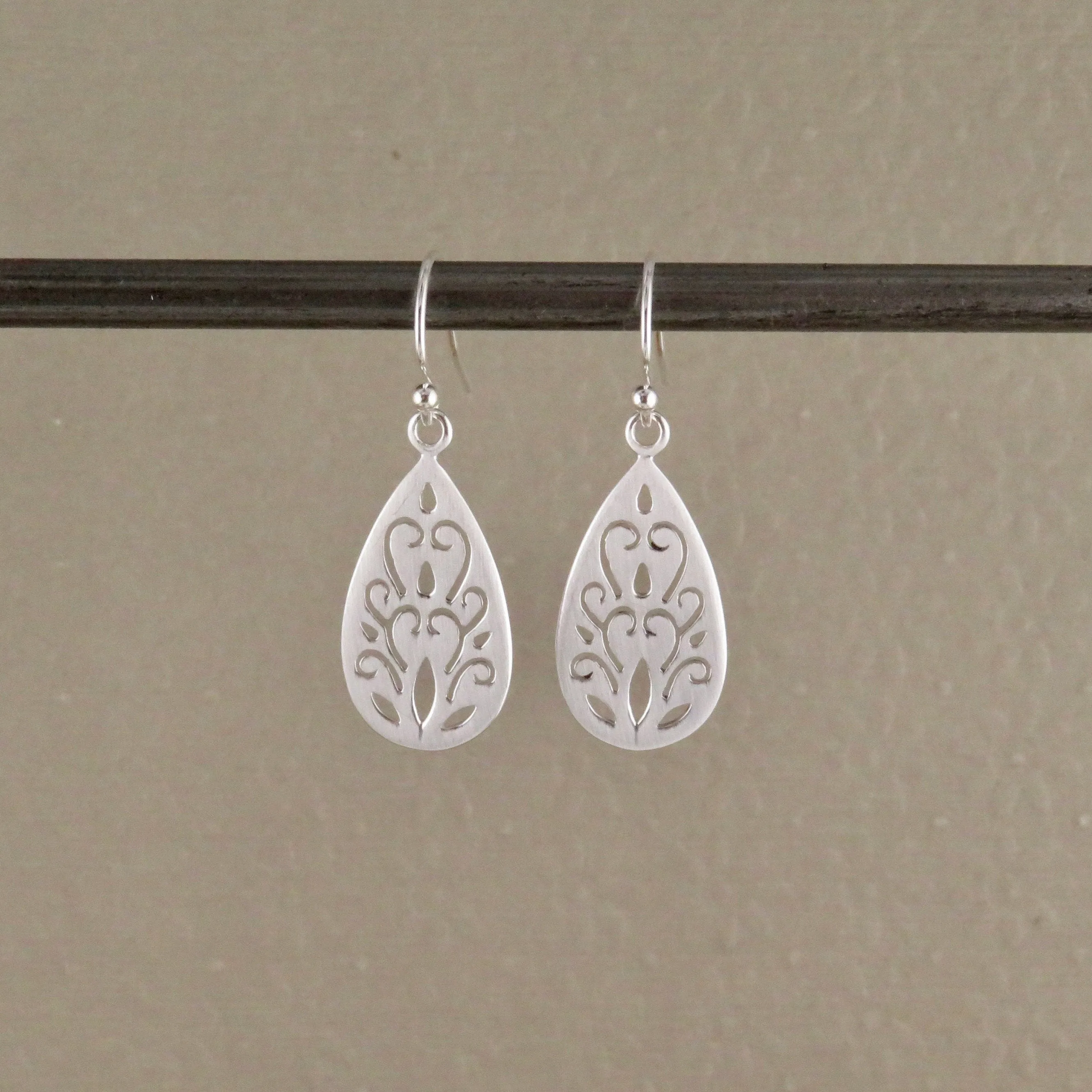 Cutout Teardrop Earrings