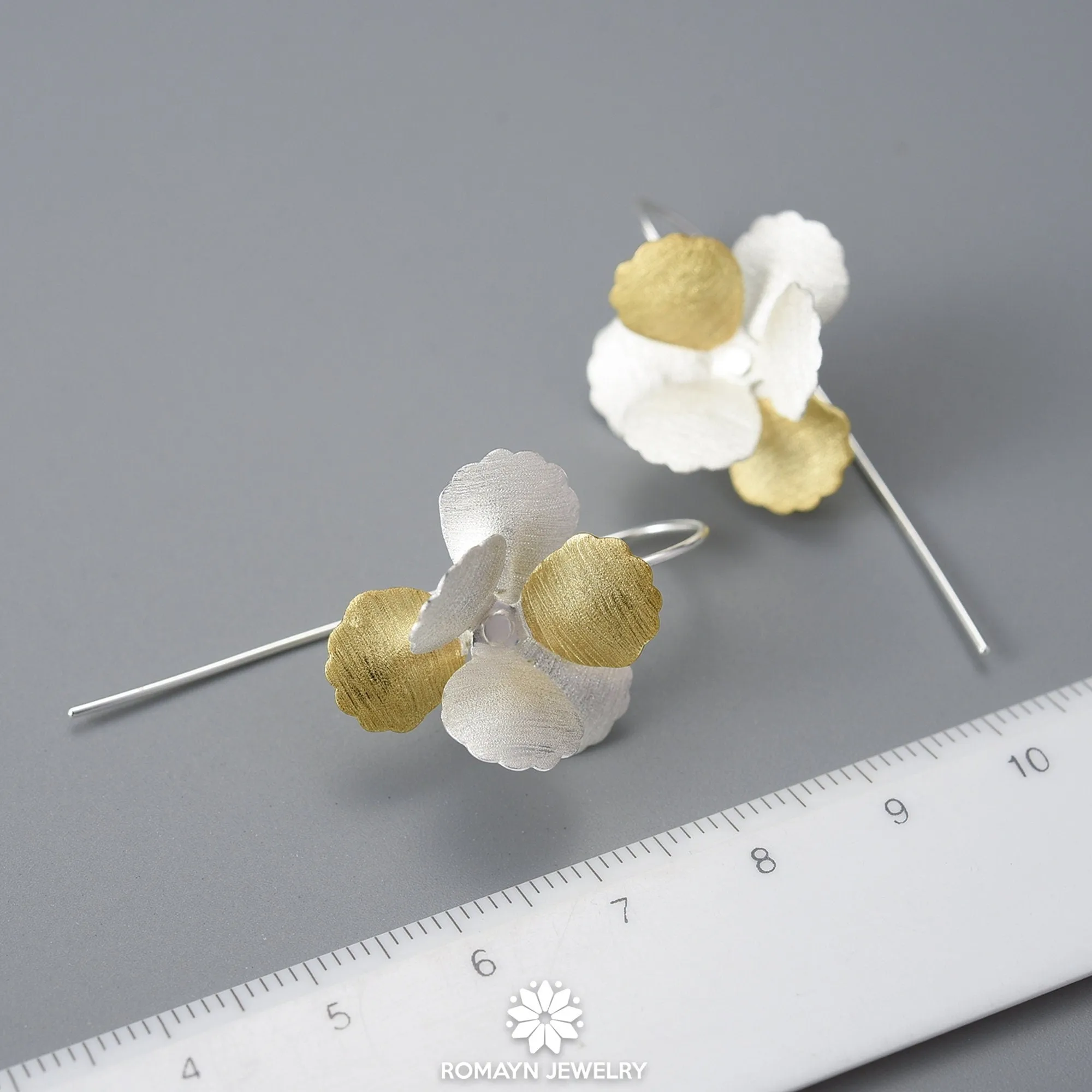 Elegant Flower Earrings