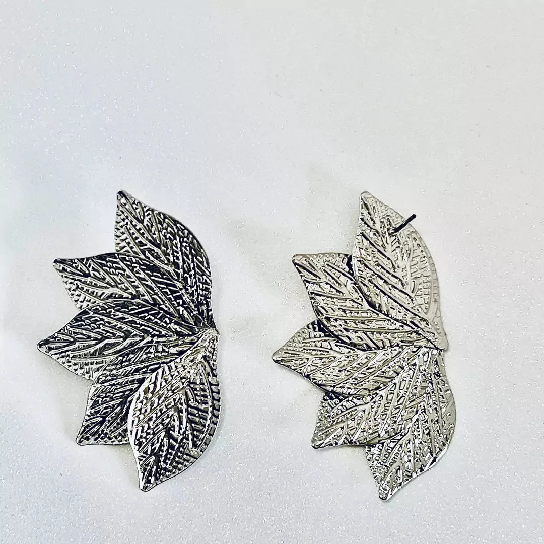 Elegant german silver flower studs