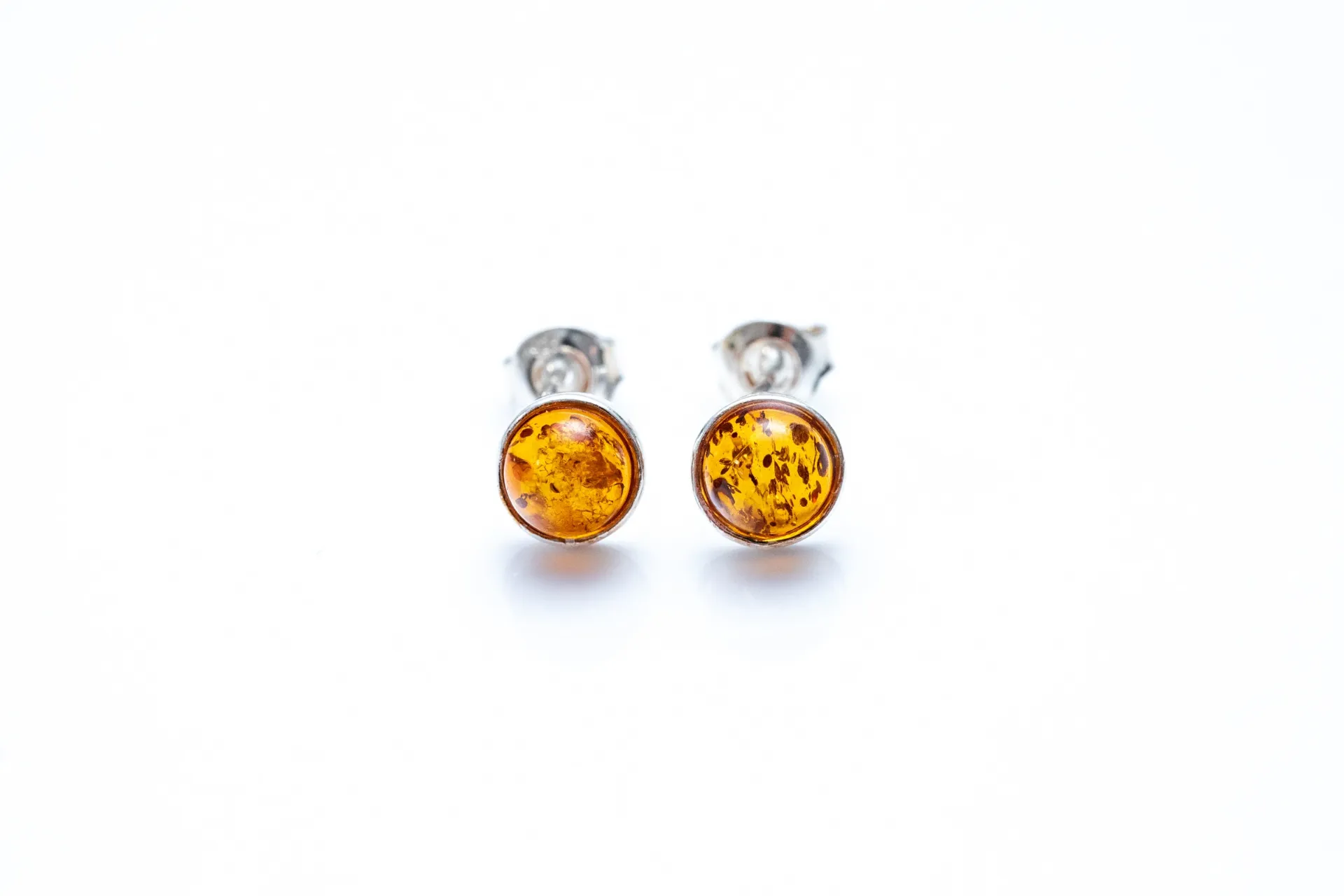 ESSENTIALS Mini Amber Stud Earrings - Minimalistic & Modern Jewelry Must-Have