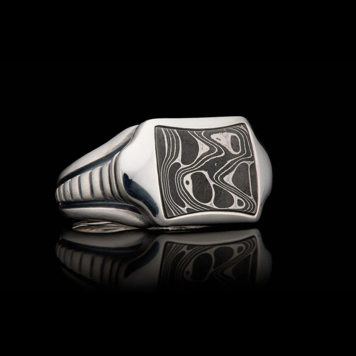 Men's Sleek Damascus Ring - Ring 8 DAM