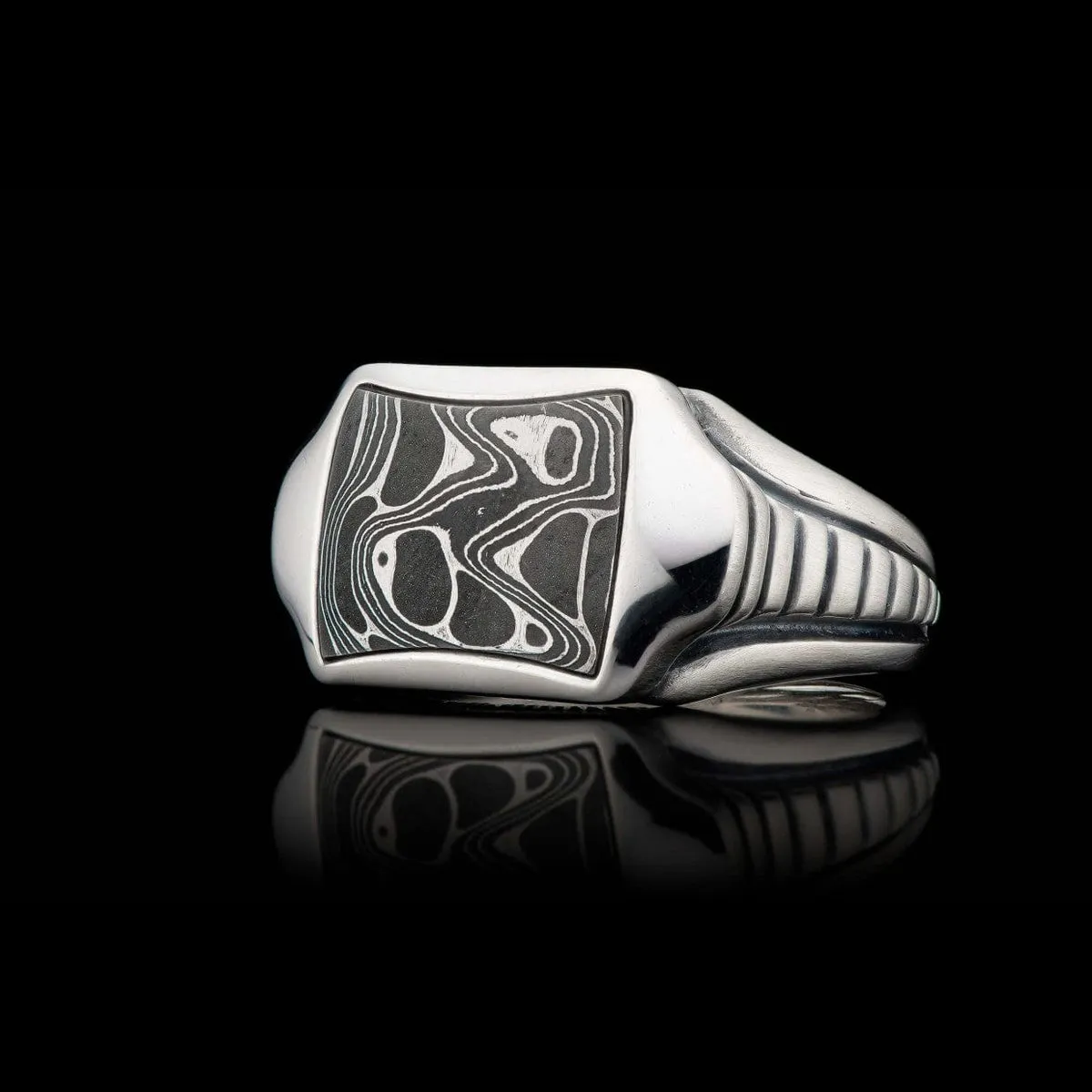 Men's Sleek Damascus Ring - Ring 8 DAM