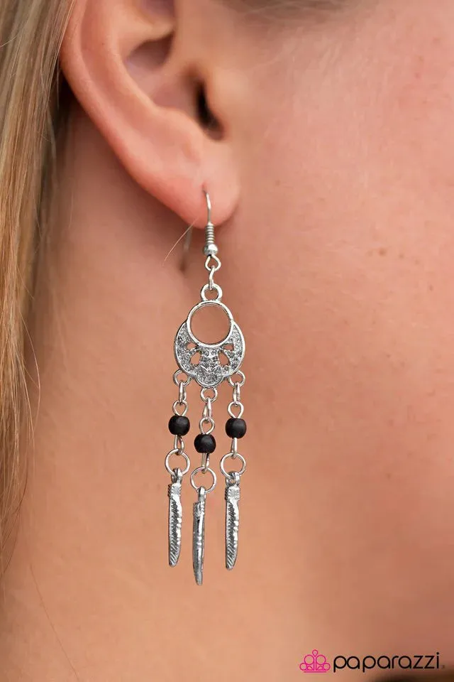 Paparazzi Earring ~ Dakota Dreams - Black