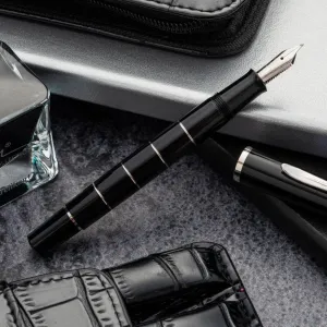 Pelikan Classic M215 Fountain Pen - Rings