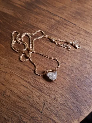 Rough Diamond with Character in Unique Gold Necklace – 5.50 ct.